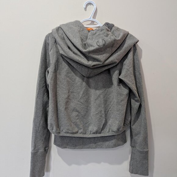 Lululemon Grey Catch A Breath Oversized Hoodie Athleisure Women's 6 Crop Yoga - Picture 2 of 9